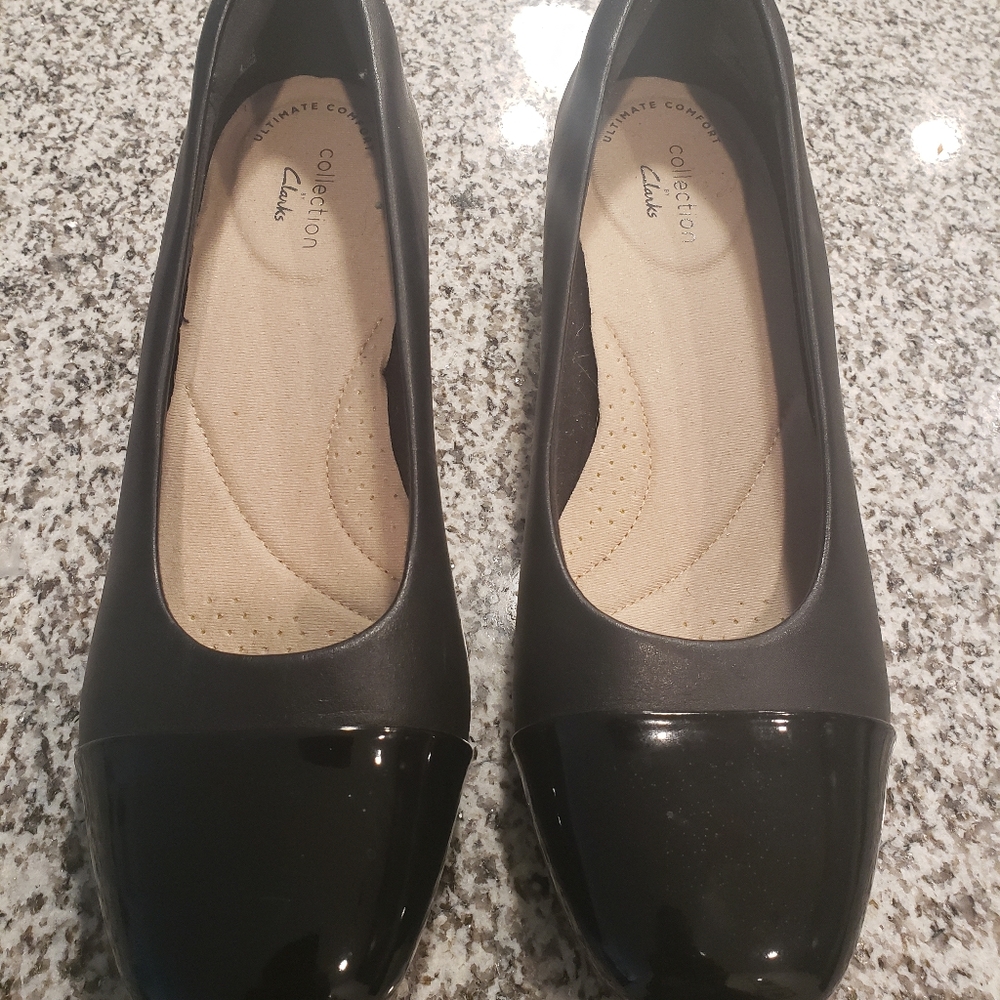 Clarks black flats, size 8M